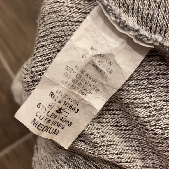 Dulcie - high low hem long sleeve knit sweater - Picture 6 of 7